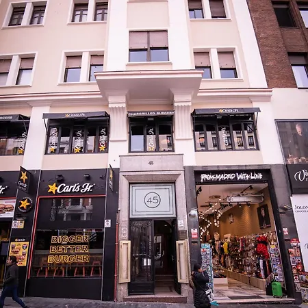 Apartamento Gran Via Madrid Exterior photo